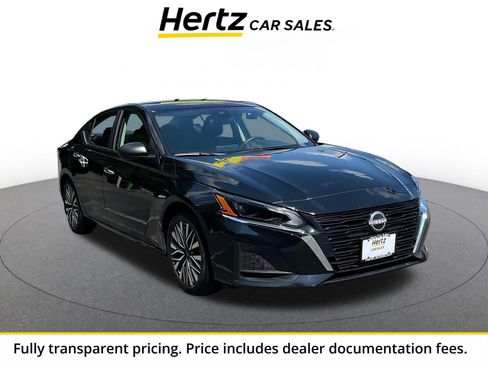Used 2025 Nissan Altima 2.5 SV FWD image 1