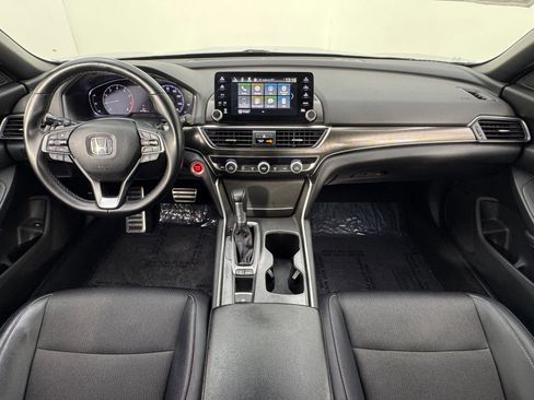 Used 2018 Honda Accord Sport image 11
