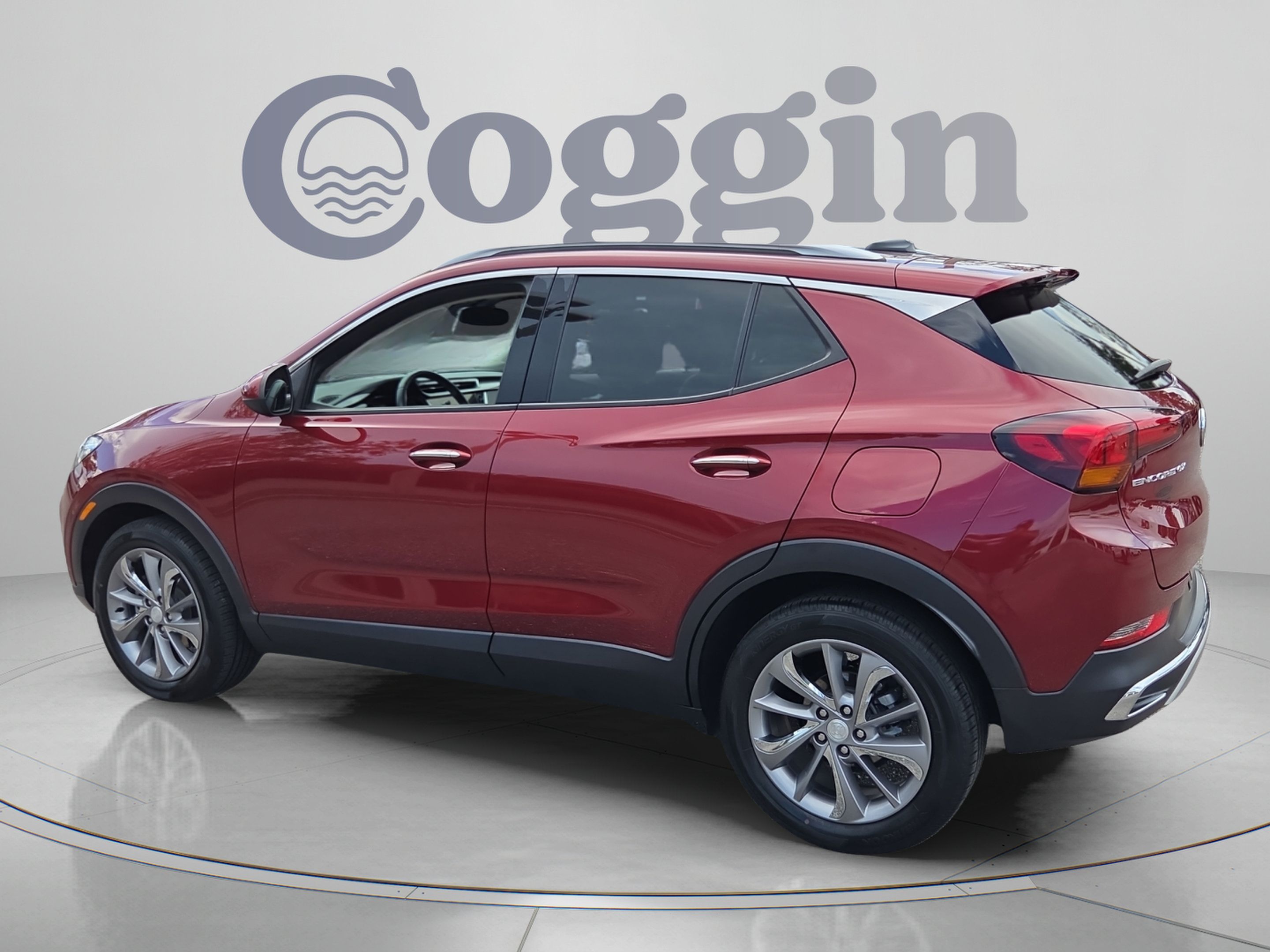 Used 2023 Buick Encore GX Essence w/ Experience Buick Package FWD image 3