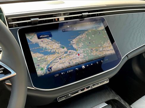 New 2026 Mercedes-Benz E 350 4MATIC Sedan image 7