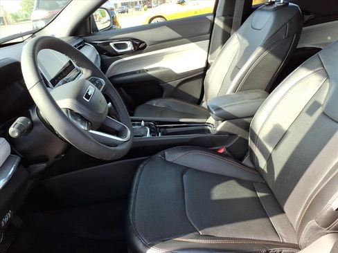 Used 2023 Jeep Compass Limited w/ Elite Group AWD/4WD image 10