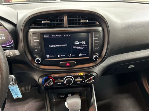 Used 2023 Kia Soul LX FWD image 21