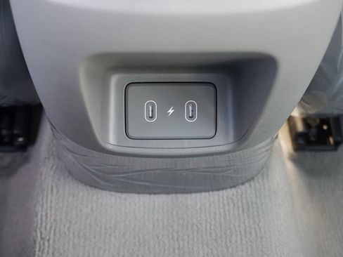 Certified 2024 Hyundai Elantra SEL image 11