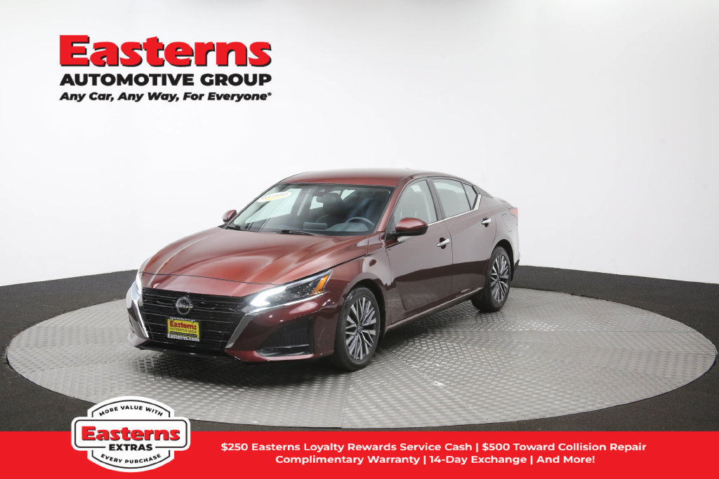 Used 2023 Nissan Altima 2.5 SV FWD image 55