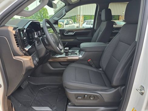 New 2026 Chevrolet Silverado 1500 RST w/ Protection Package AWD/4WD image 4