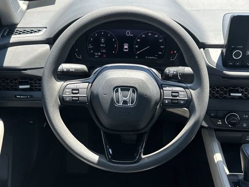 Used 2023 Honda Accord EX image 19