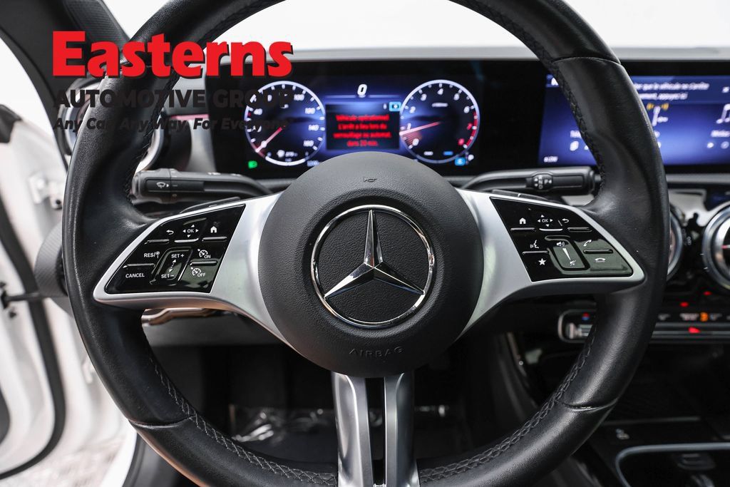 Used 2025 Mercedes-Benz CLA 250 image 10