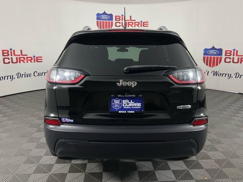 Used 2019 Jeep Cherokee Latitude w/ Popular Appearance Group image 4