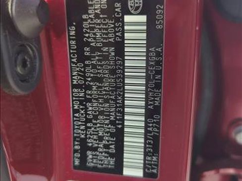 Certified 2020 Toyota Camry XLE FWD image 30