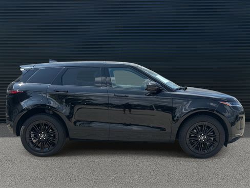 Certified 2025 Land Rover Range Rover Evoque S image 4