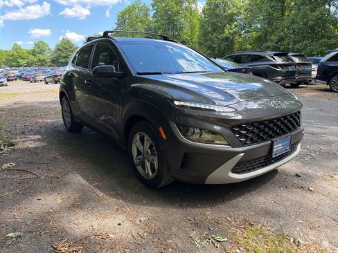 Certified 2023 Hyundai Kona SEL w/ Convenience Package AWD/4WD image 3
