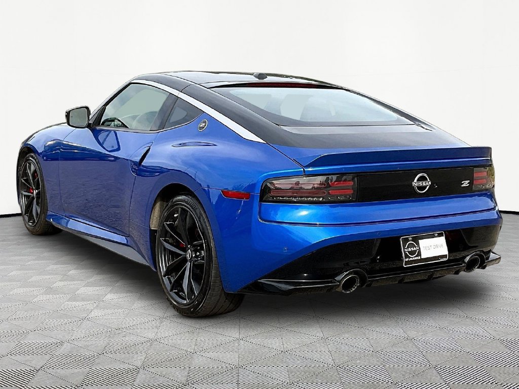 Used 2024 Nissan Z Performance w/ Floor Mat Package RWD image 8