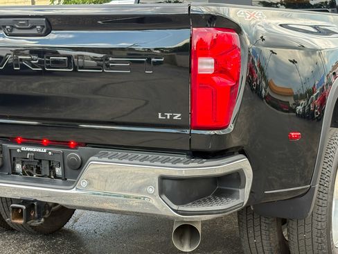 Used 2025 Chevrolet Silverado 3500 LTZ w/ LTZ Convenience Package AWD/4WD image 22