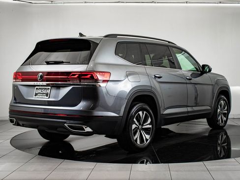 Used 2024 Volkswagen Atlas SE image 10
