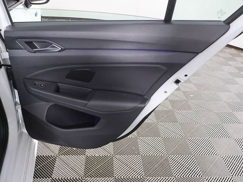 Used 2024 Volkswagen Golf R AWD/4WD image 30