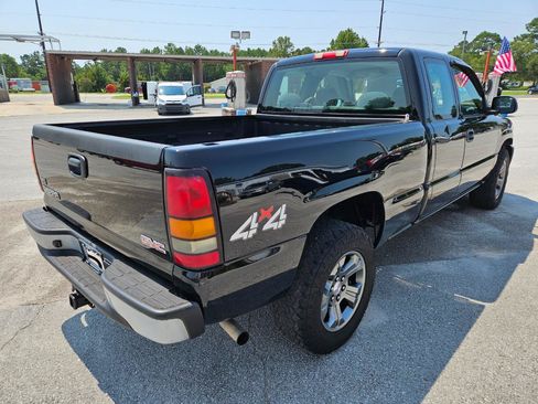 Used 2007 GMC Sierra 1500 W/T w/ Light Duty Power Package AWD/4WD image 6