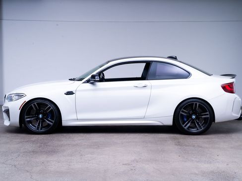 Used 2017 BMW M2 RWD image 6