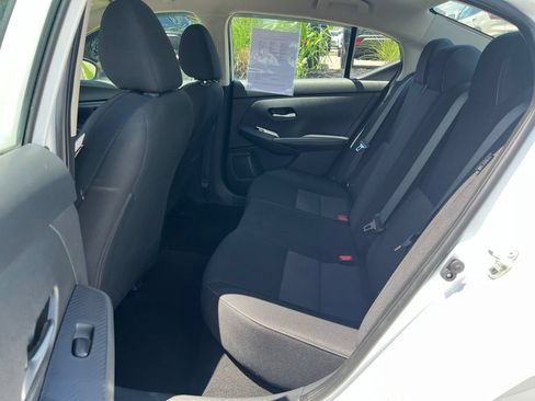 Used 2023 Nissan Sentra SV FWD image 9
