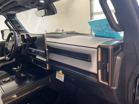 New 2025 GMC Hummer EV 2X AWD/4WD image 37