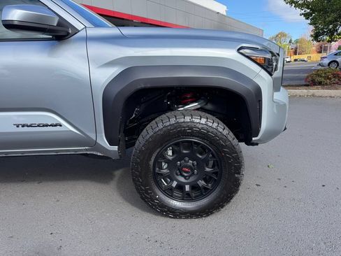 New 2026 Toyota Tacoma TRD Off-Road AWD/4WD image 11