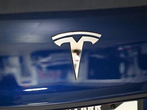 Used 2023 Tesla Model 3 Standard Range RWD image 10
