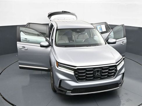 Used 2025 Honda Pilot EX-L image 44