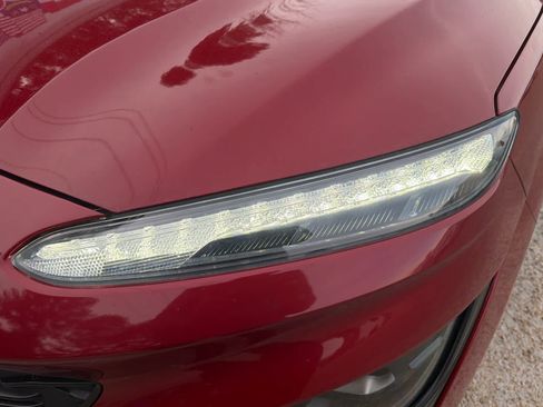 Used 2022 Hyundai Kona N Line image 9