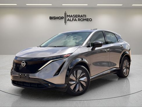 Used 2023 Nissan Ariya AWD image 2