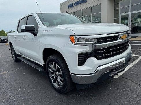 Used 2024 Chevrolet Silverado 1500 LT AWD/4WD image 2