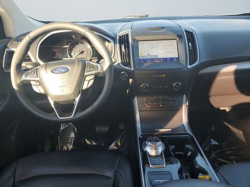 Used 2019 Ford Edge SEL w/ Equipment Group 201A image 10