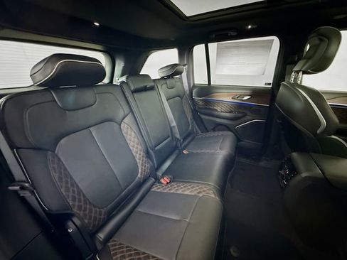 New 2025 Jeep Grand Cherokee Summit w/ Obsidian Package image 28
