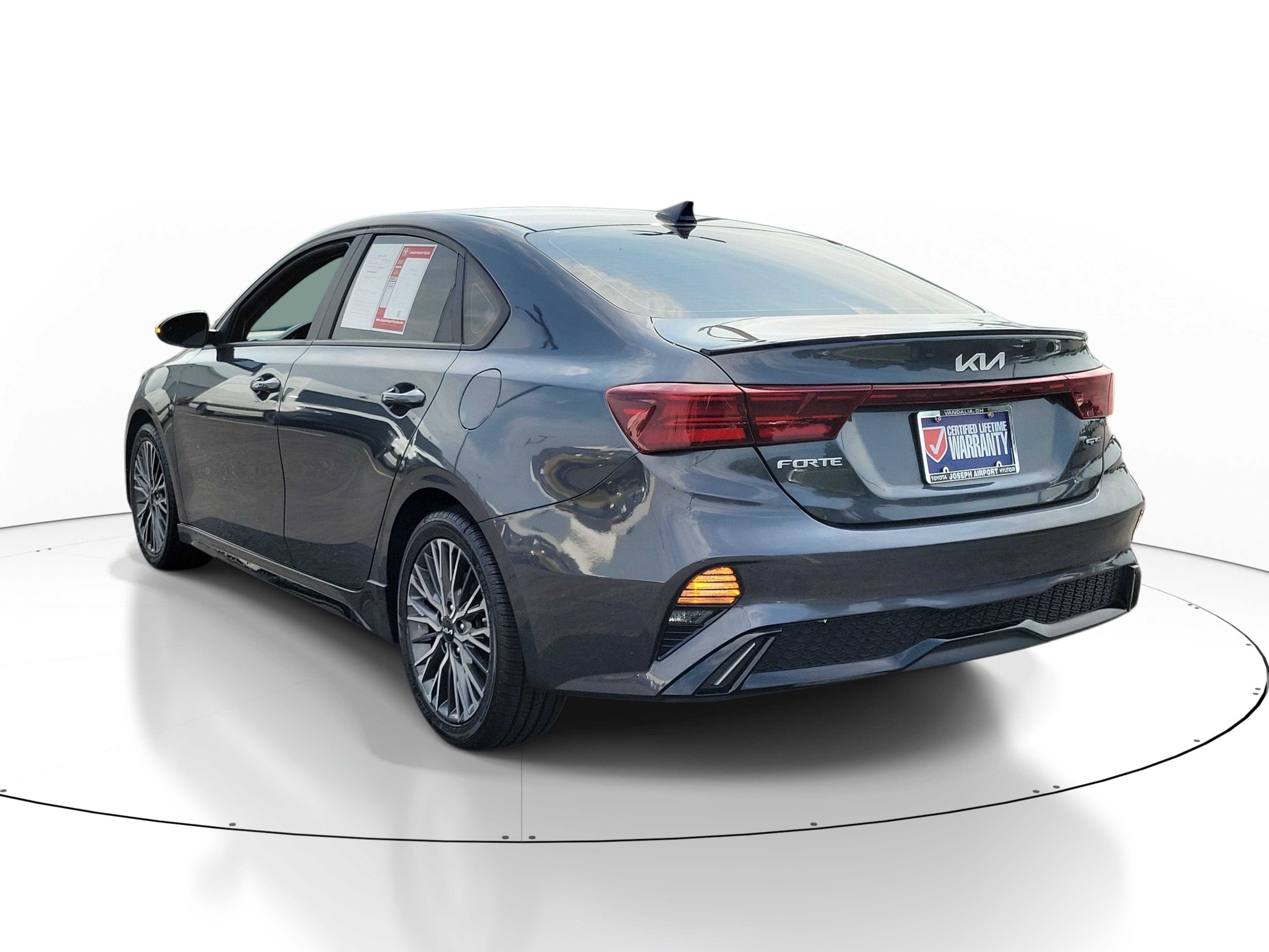 Used 2023 Kia Forte GT-Line w/ GT-Line Premium Package FWD image 3