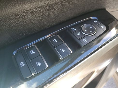 Certified 2023 Nissan Pathfinder Platinum image 27