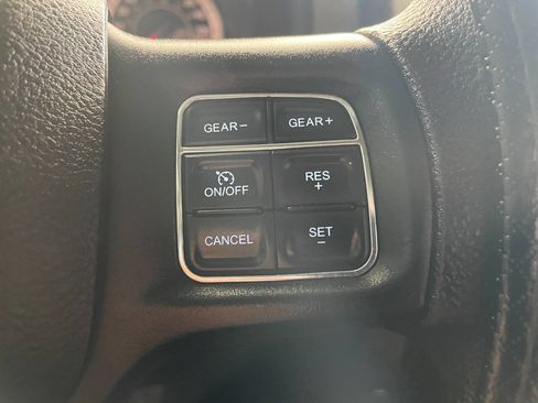 Used 2017 RAM 1500 Express w/ Express Value Package image 38