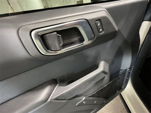 New 2025 Ford Bronco Badlands image 19