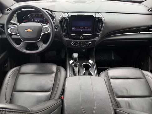 Used 2023 Chevrolet Traverse LT w/ LT Premium Package AWD/4WD image 11