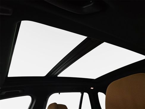 Used 2024 BMW X5 M60i image 31