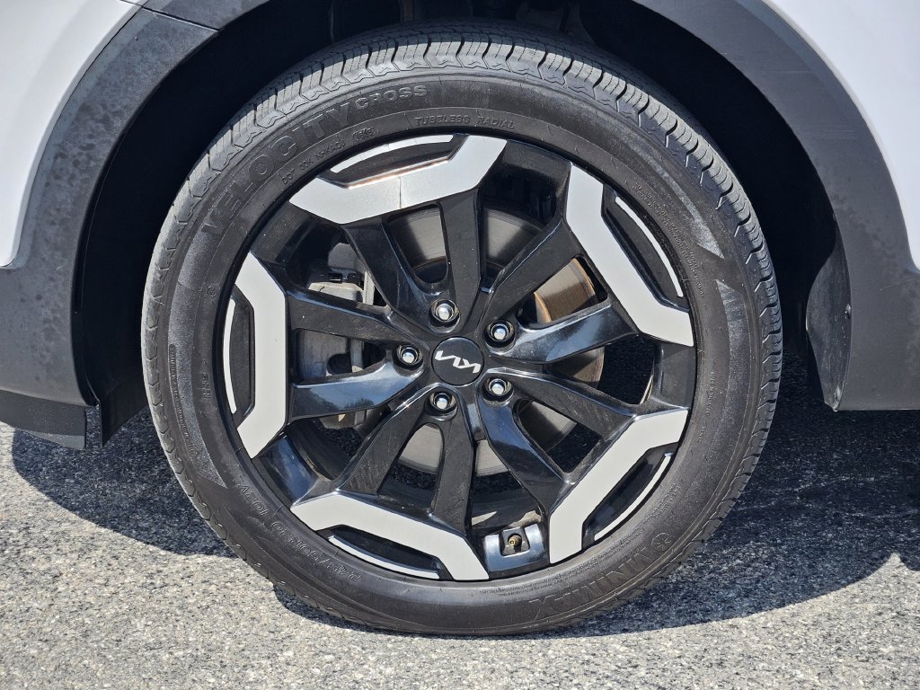 Used 2024 Kia Telluride S FWD image 10
