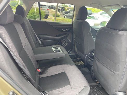 Used 2020 Subaru Outback Premium AWD/4WD image 17