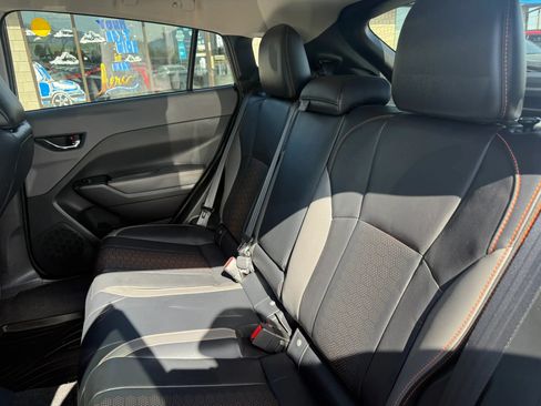 Used 2024 Subaru Crosstrek 2.5i Limited w/ Crosstrek Mirror Package AWD/4WD image 21