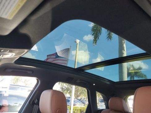 Used 2021 Audi Q5 Prestige w/ Prestige Package image 27