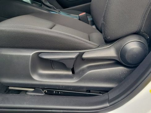 Used 2025 Toyota Corolla LE FWD image 16