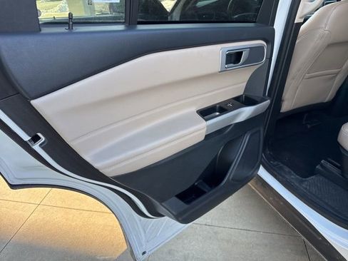 Used 2024 Ford Explorer XLT w/ Equipment Group 202A image 23