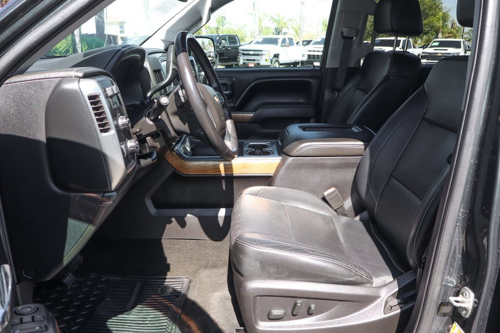 Used 2017 Chevrolet Silverado 1500 LTZ w/ Sport Package AWD/4WD image 22