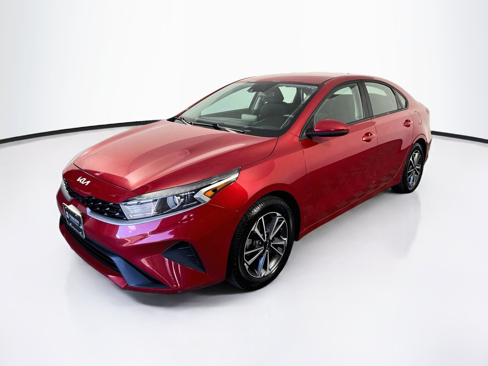 Used 2022 Kia Forte LXS FWD image 2
