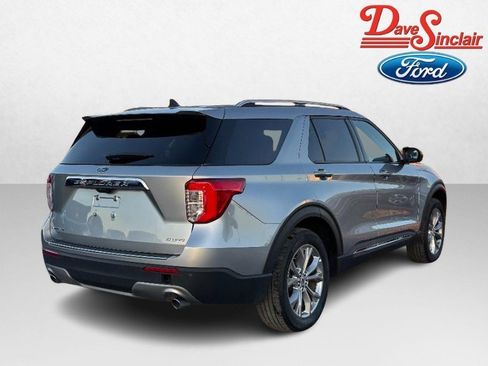 Used 2023 Ford Explorer Limited image 7