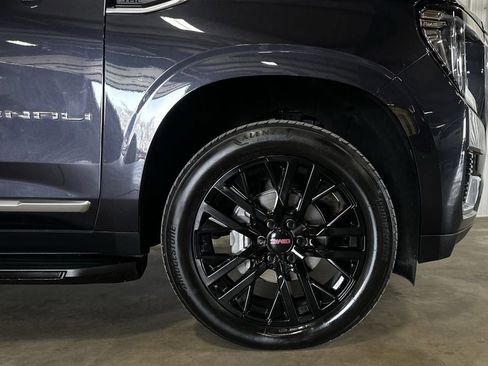 Used 2023 GMC Yukon Denali image 29