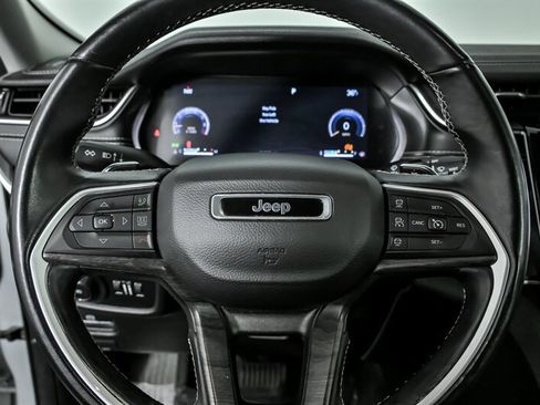 Used 2022 Jeep Grand Cherokee L Limited image 24