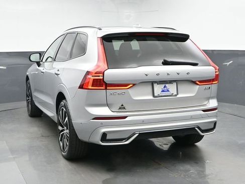Used 2023 Volvo XC60 B5 Plus w/ Climate Package AWD/4WD image 8