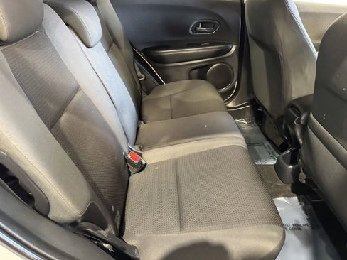Used 2022 Honda HR-V EX image 7